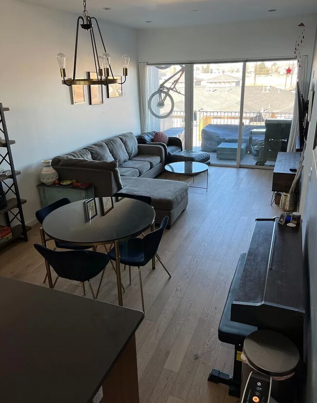 Foto del edificio - 2752 N Clay St
