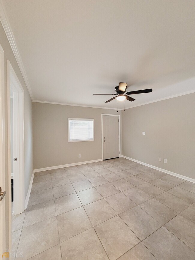 Foto del edificio - 458 Ira St SW