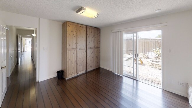 Foto del edificio - 5BD/2BA, Great Private Yard!