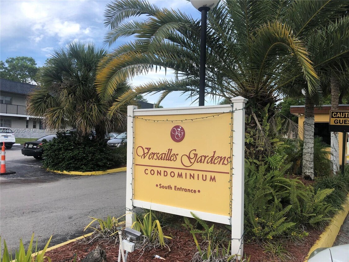 8001 Fairview Dr Unit 210, Tamarac, FL 33321 Room for Rent in Tamarac