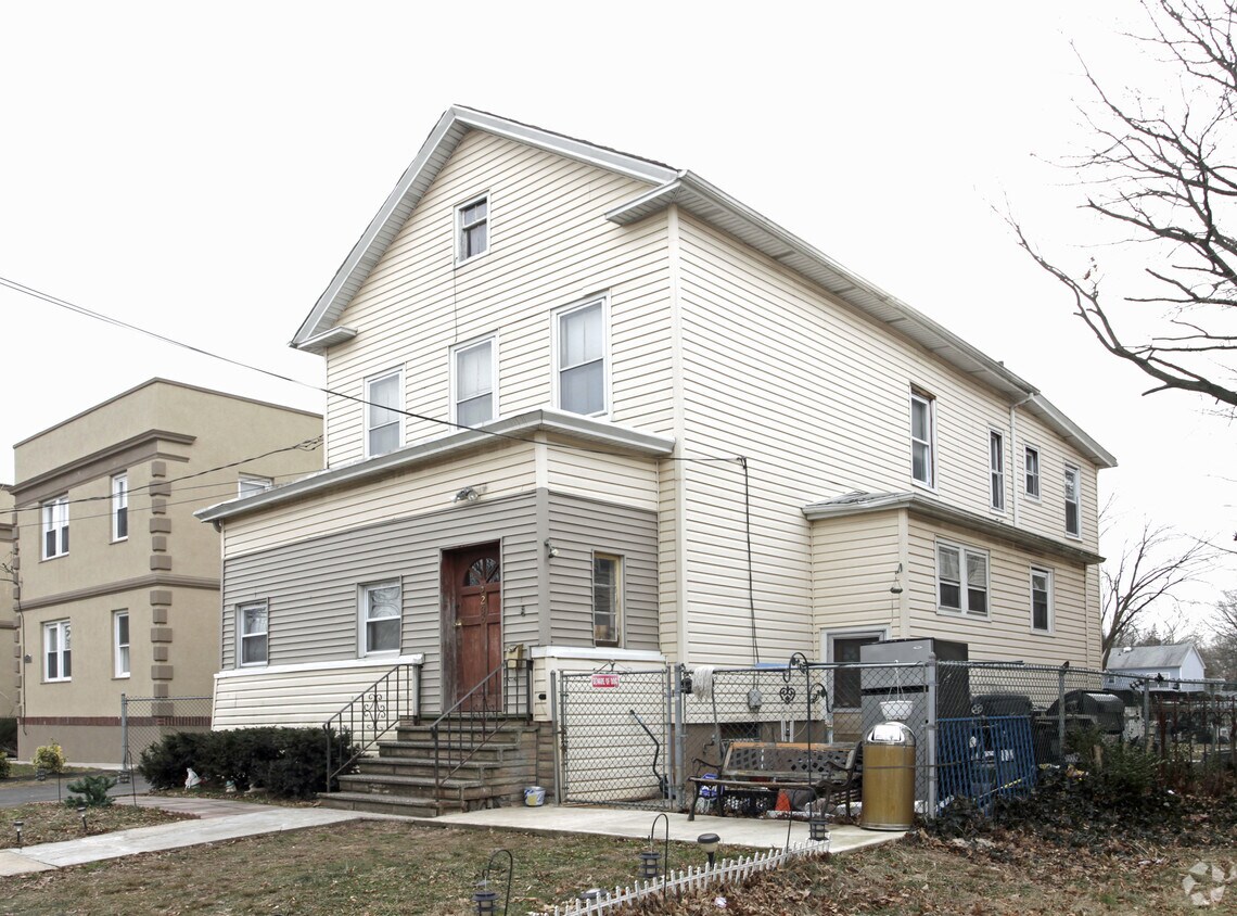 Primary Photo - 236 E 1st Ave