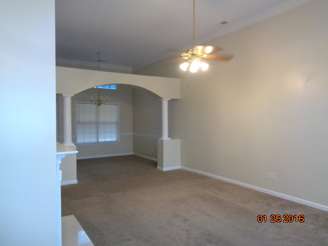Building Photo - 5595 Autumn Valley Dr
