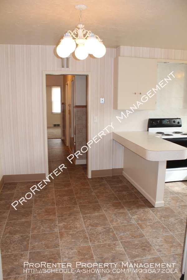 Foto del edificio - Spacious 1 Bed, 1 Bath Ogden Apartment