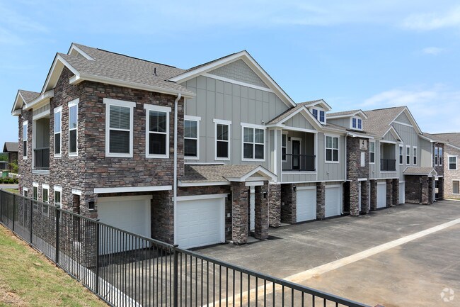 Building - Watermark at Steele Crossing