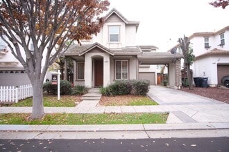 Building Photo - 120 McDermott Ave