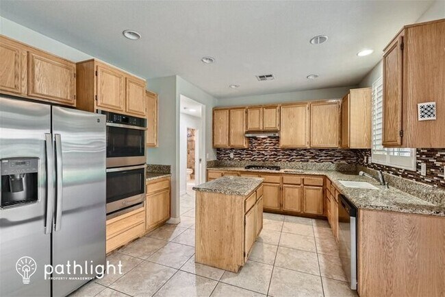 Building Photo - 5775 Westchester Way, Corona, CA, 92880