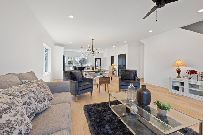 Foto del edificio - 1522 N Leamington Ave