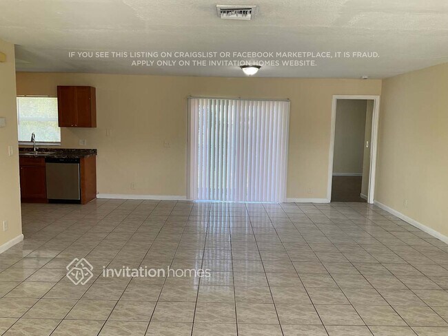 Foto del edificio - 479 NW 19th Ct