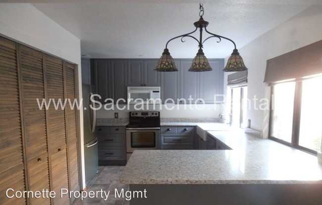 Building Photo - 2302 American River Dr