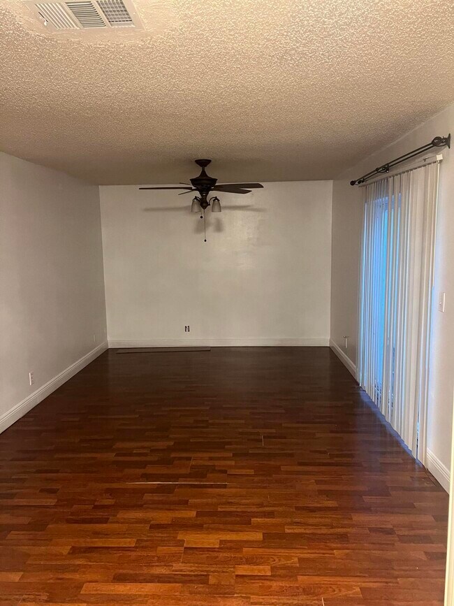 Foto del edificio - 4408 NW 3rd Terrace