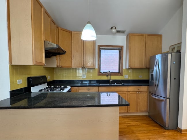 Foto del edificio - 3714 S Hermitage Ave