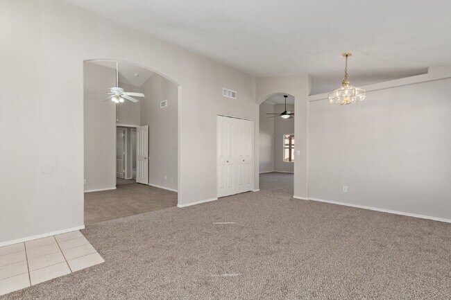 Building Photo - 12454 W Holly St