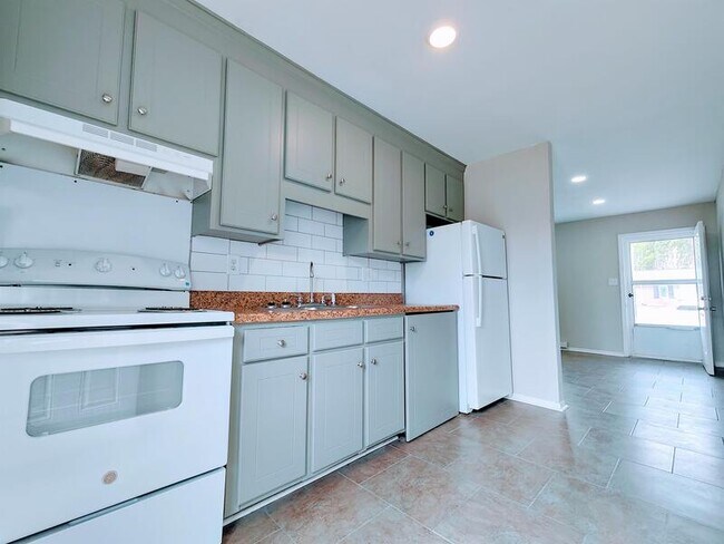 Foto del edificio - 4405 Layola Ave