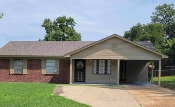 Building Photo - 222 Pickett Rd