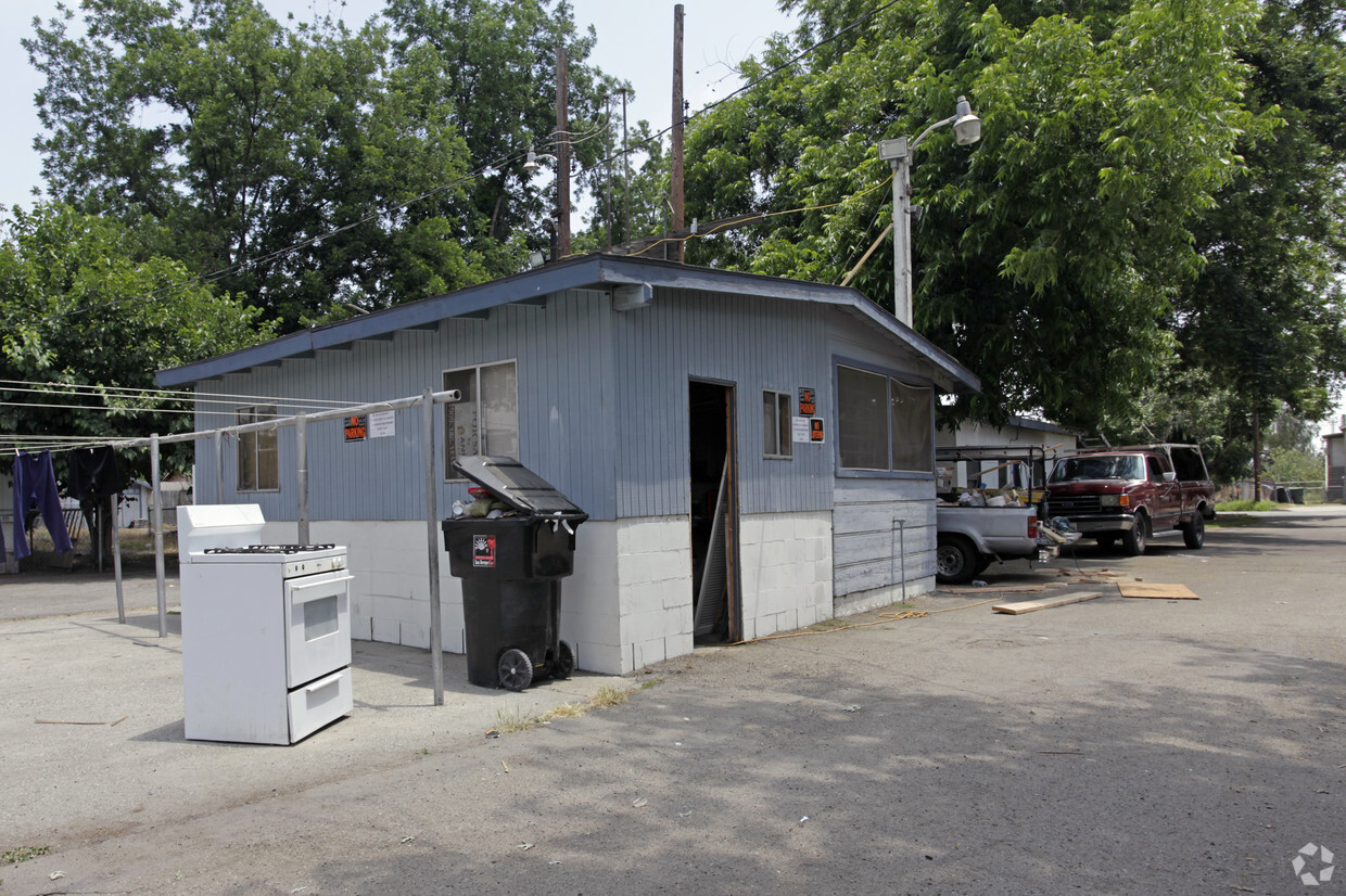 Building Photo - Rancho Mobile Home Park