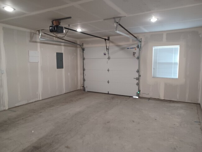 Foto del edificio - 815 W 100 S