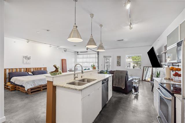 Foto principal - 1111 S Akard St
