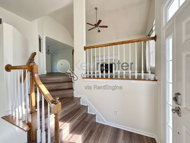 Foto del edificio - 5515 Misty Valley Dr