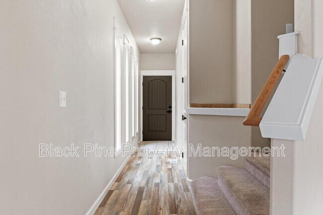 Foto del edificio - 1729 S Eagleson Rd