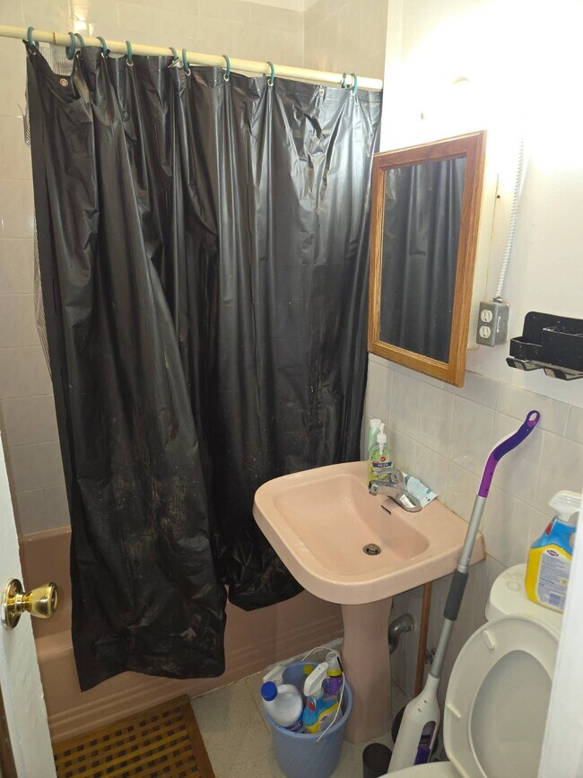 Foto del edificio - 36-40-40 Crescent St