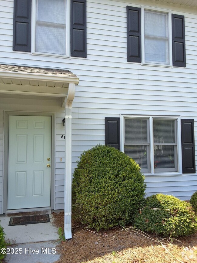 Building Photo - 6 Portwest Townhouses Dr