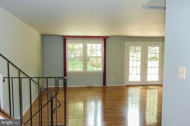 Building Photo - 3257 Holly Berry Ct
