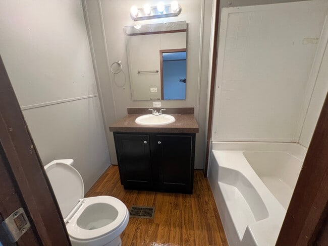 Foto del edificio - 77 Peach St