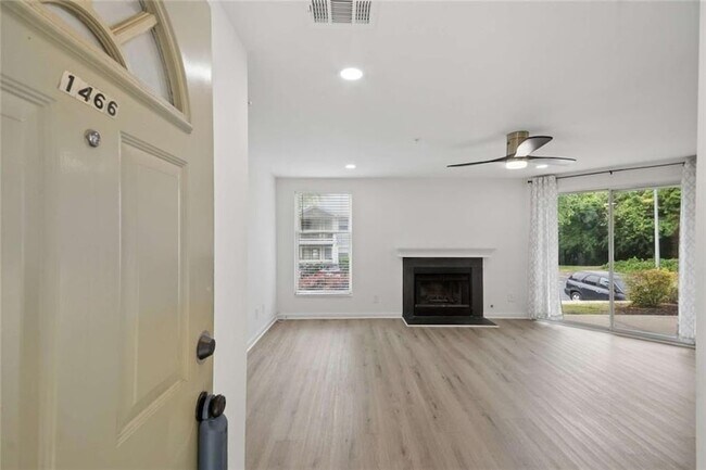 Foto del edificio - 1466 Keys Crossing Dr NE