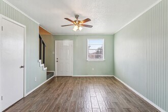 Building Photo - 1053 Tallow Tree Ln