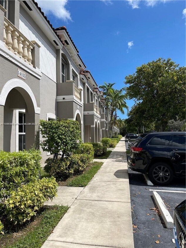 14037 SW 49th St, Miramar, FL 33027 Townhome Rentals in Miramar FL