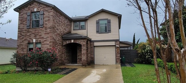 Building Photo - 5602 Apple Orchard Ln