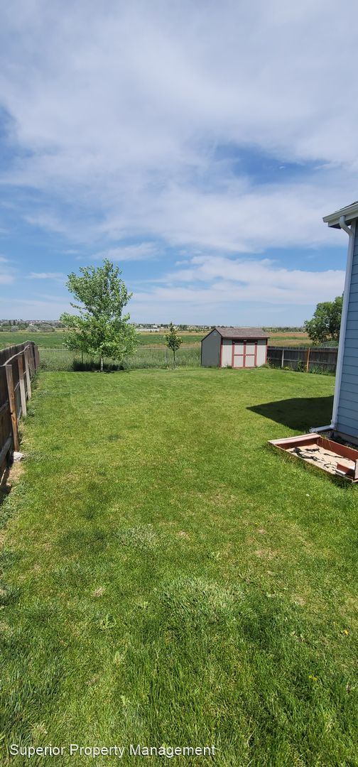 Foto del edificio - 5 br, 3 bath House - 1723 Meadow Dr.