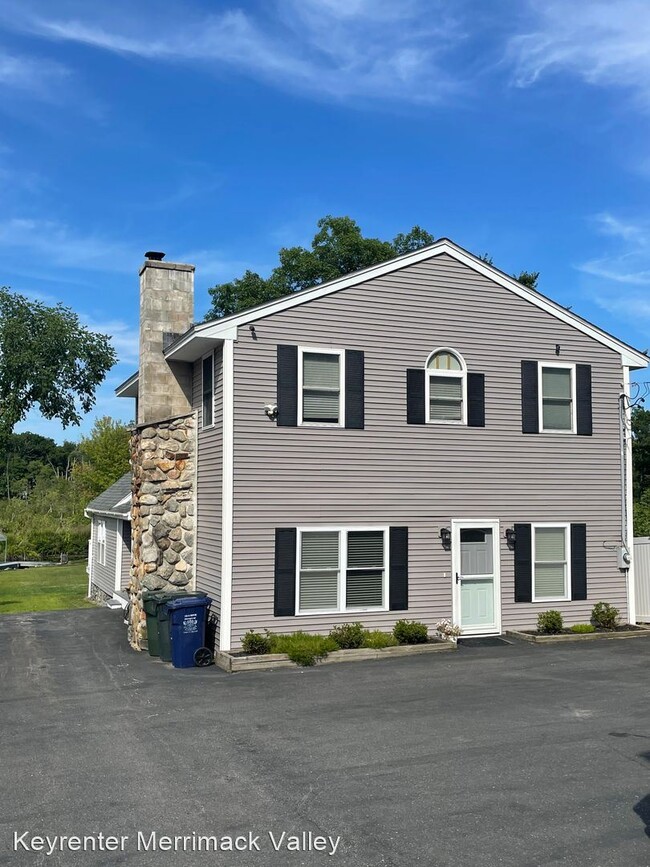 Building Photo - 3 br, 1.5 bath House - 651 Nashua Road