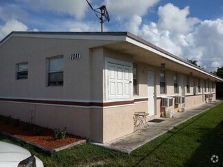 Building Photo - 1011 NW 8th St
