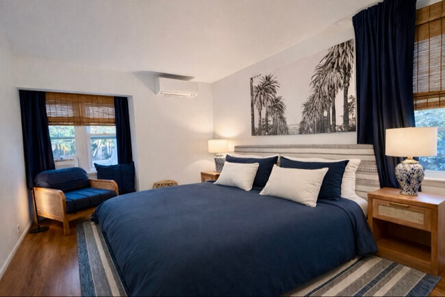 Building Photo - 1117 Ocean Park Blvd