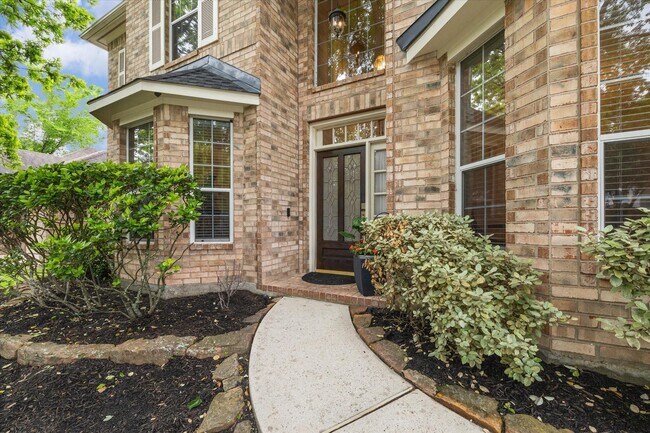 Building Photo - 123 S Goldenvine Cir