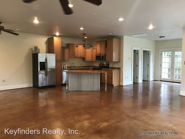 Primary Photo - 1 br, 1 bath House - 352 Whitehead Blvd.