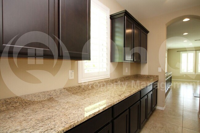 Building Photo - 3210 S Waterfront Dr