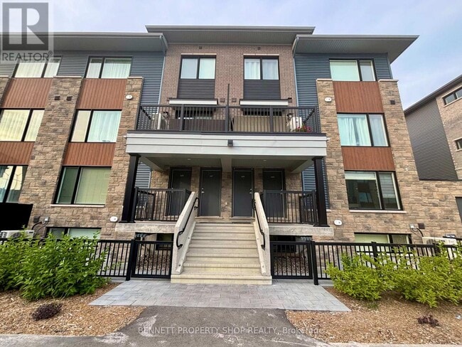 Building Photo - 1429 Creekway Private