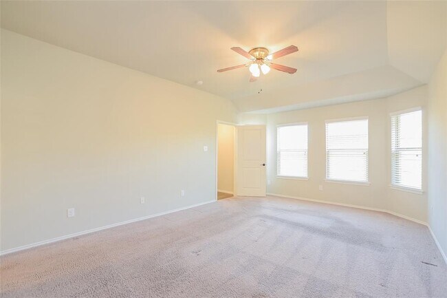 Building Photo - 235 Buckskin Dr