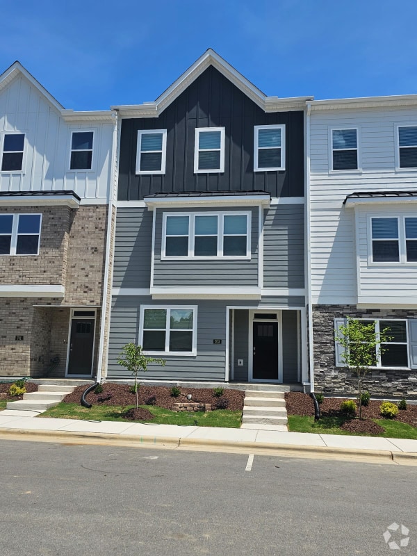 Building Photo - 705 Lucky Clover Wy
