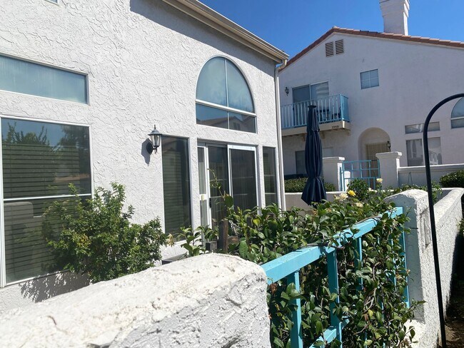 Foto del edificio - Rancho Del Mar Townhome in Central Temecul...