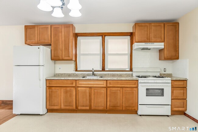 Foto del edificio - 24 Pilgrim Ave