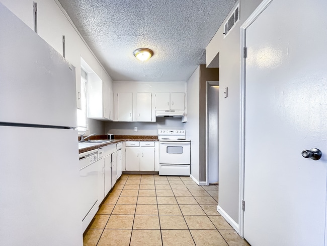 Charlotte, NC Apartments en alquiler | Arcadian Village | Cocina - Arcadian Village Apartment Homes