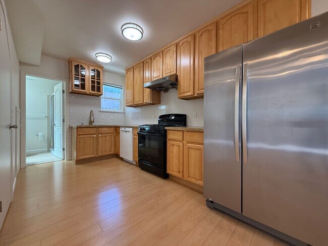 Foto del edificio - Townhouse living - Nice and clean 3 bedroo...