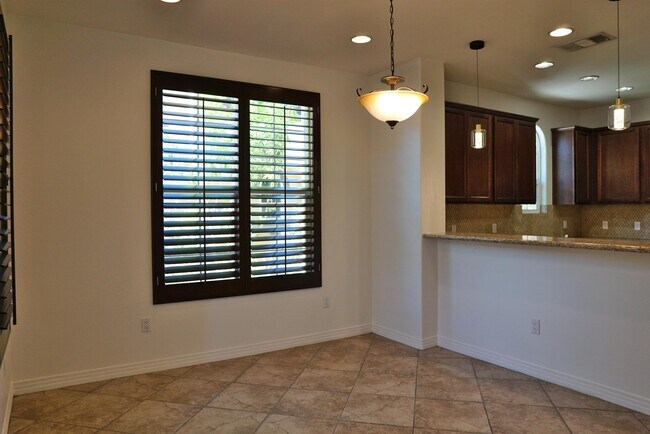 Building Photo - 52150 Desert Spoon Ct