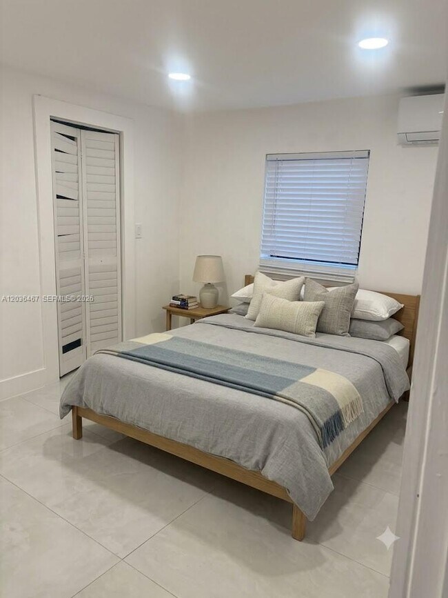 Foto del edificio - 1321 NE 212th Terrace