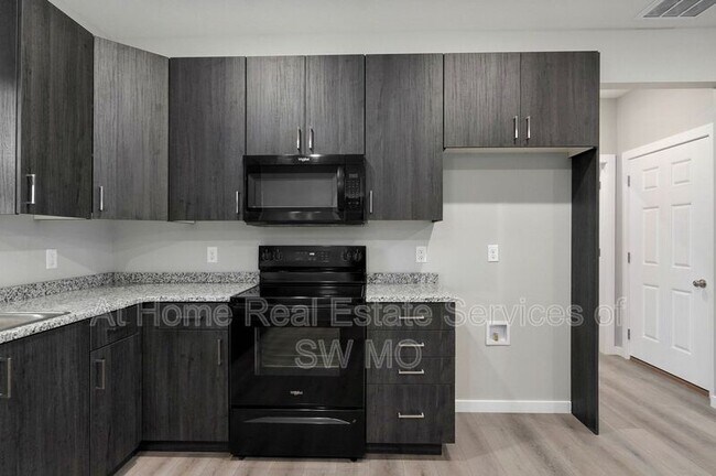 Building Photo - 1458 S Shayla Ave