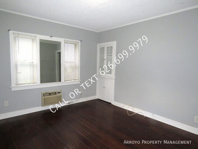 Building Photo - Cute One Bedroom House in Monrovia