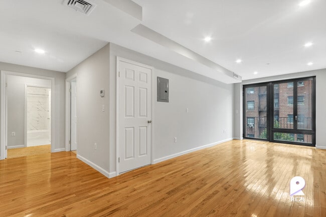 Building Photo - 148-36 89th Ave
